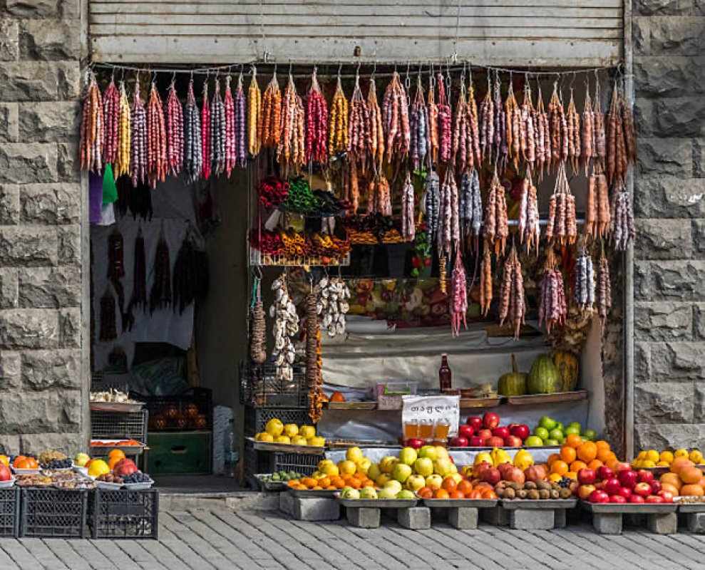 Tiflis'i gezdinimz mi?