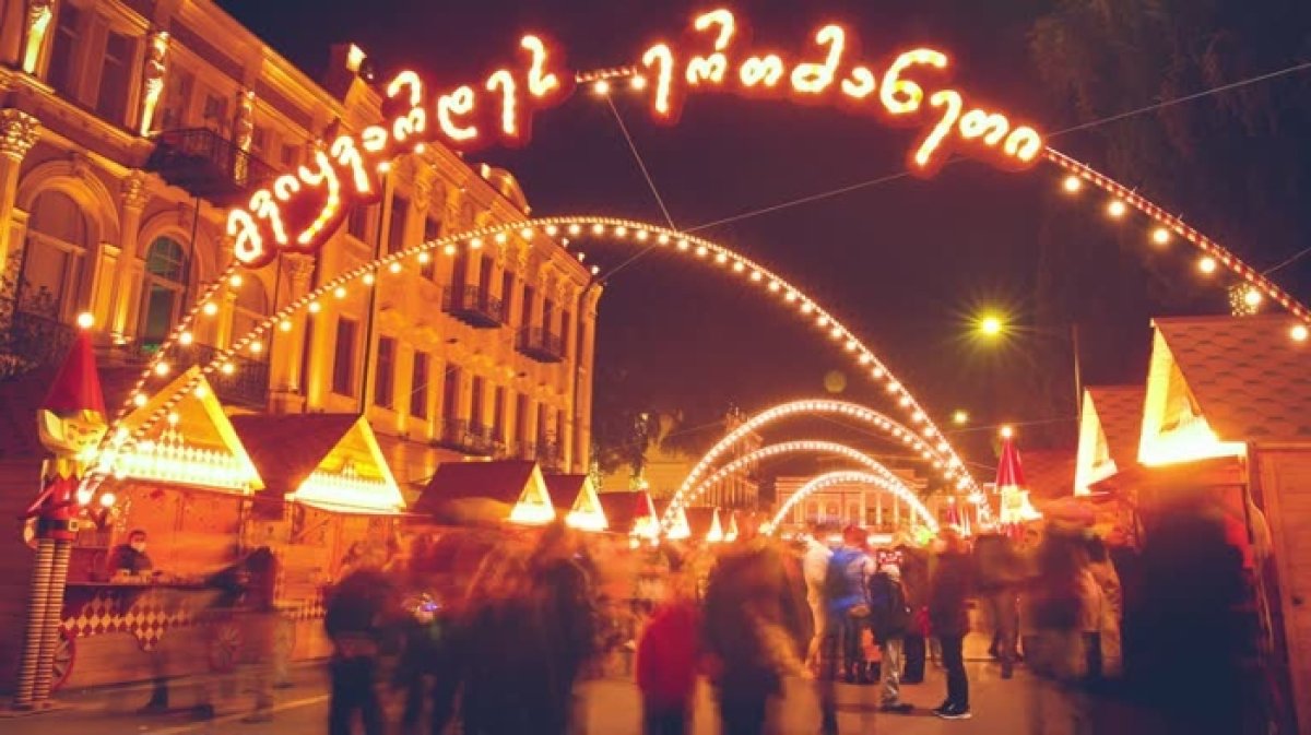 Tiflis'i gezdinimz mi?