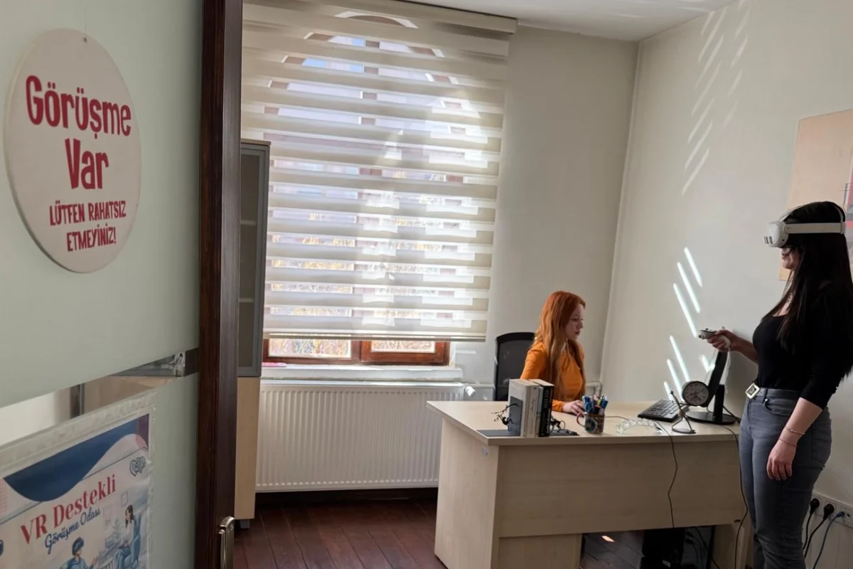Başkentte VR Destekli Psikolojik Danışmanlık Başladı