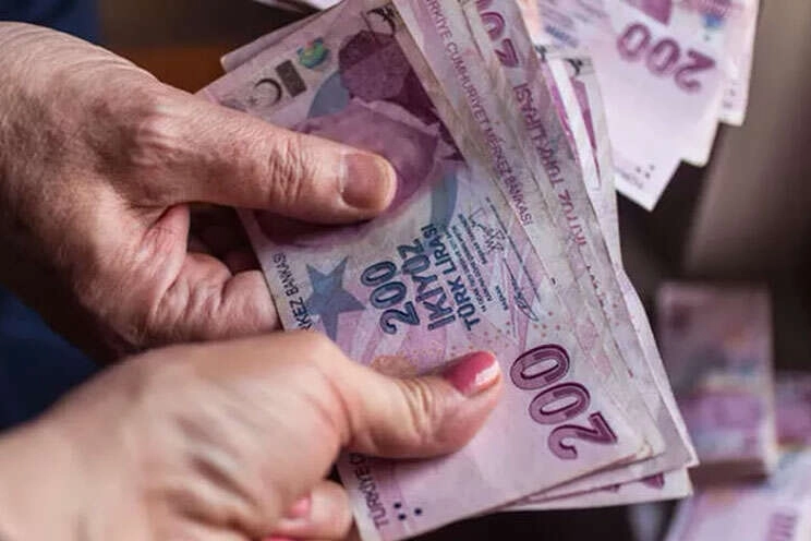 Şubat Ayı Yaşlı ve Engelli Aylıkları Hesaplara Yatırılmaya Başlandı